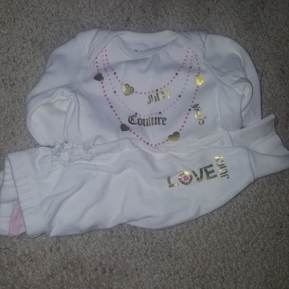 Clothes - Picture 8 of 8